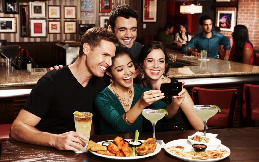 Date Night Couples at TGI Fridays